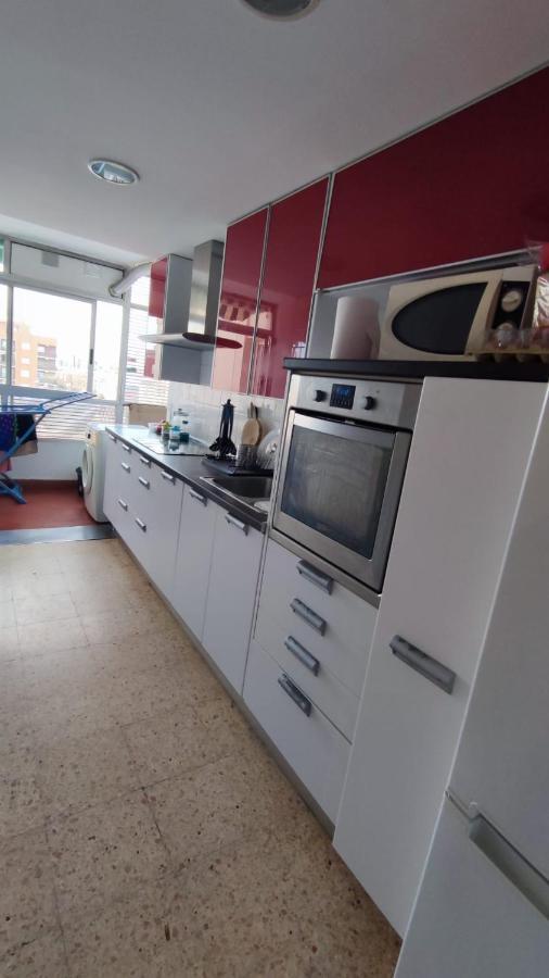 Pensión Habitación Con Cama Doble, Piso Compartido En Avenida Blasco Ibáñez *