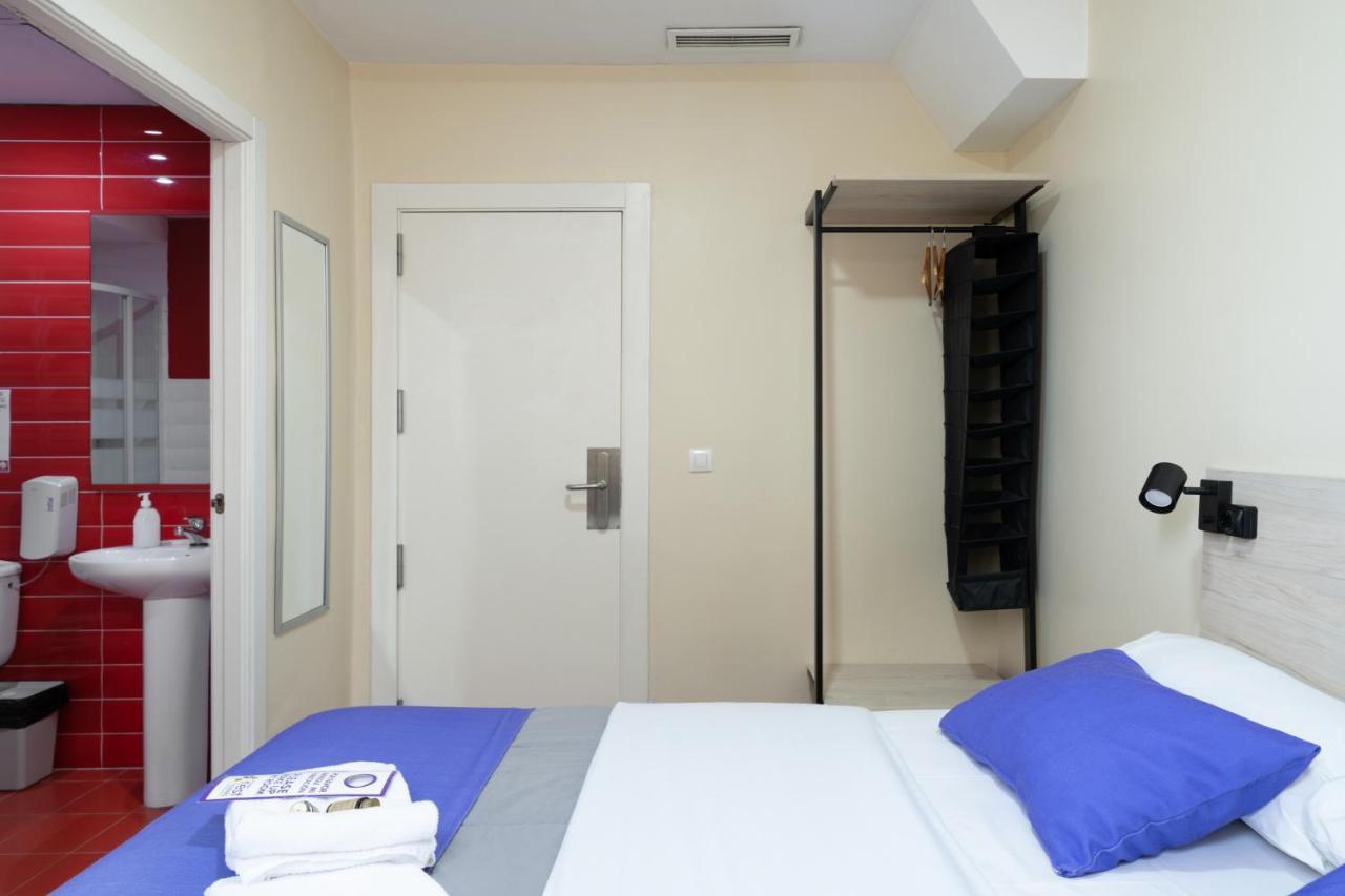 Purple Nest Hostal *