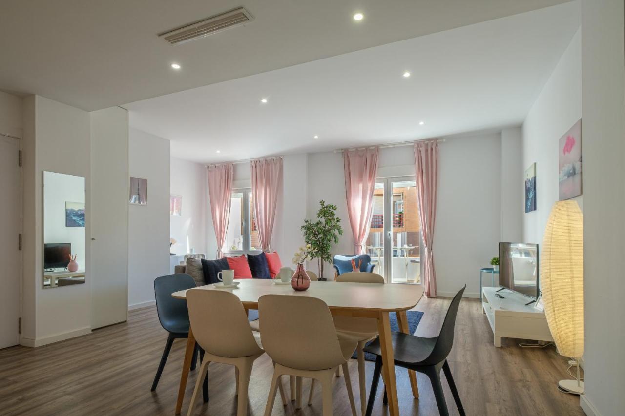 Modern, Stylish & Comfortable Apartment *