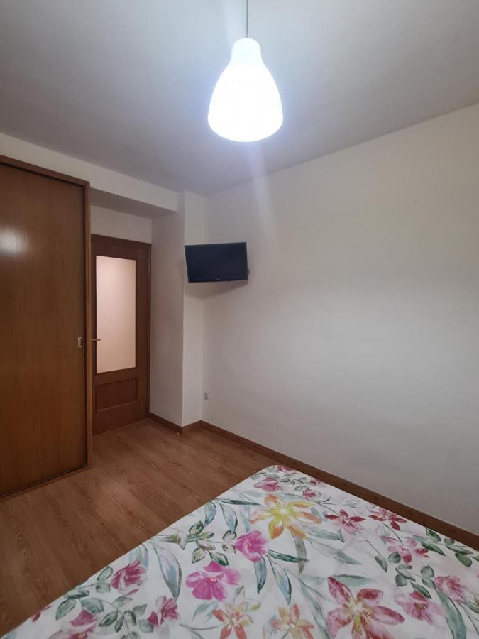 Homestay Con Bano Privado- En Casa Familiar Beatriz *