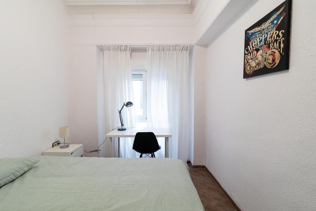 Habitación en casa particular La Casa De Espejos Valencia