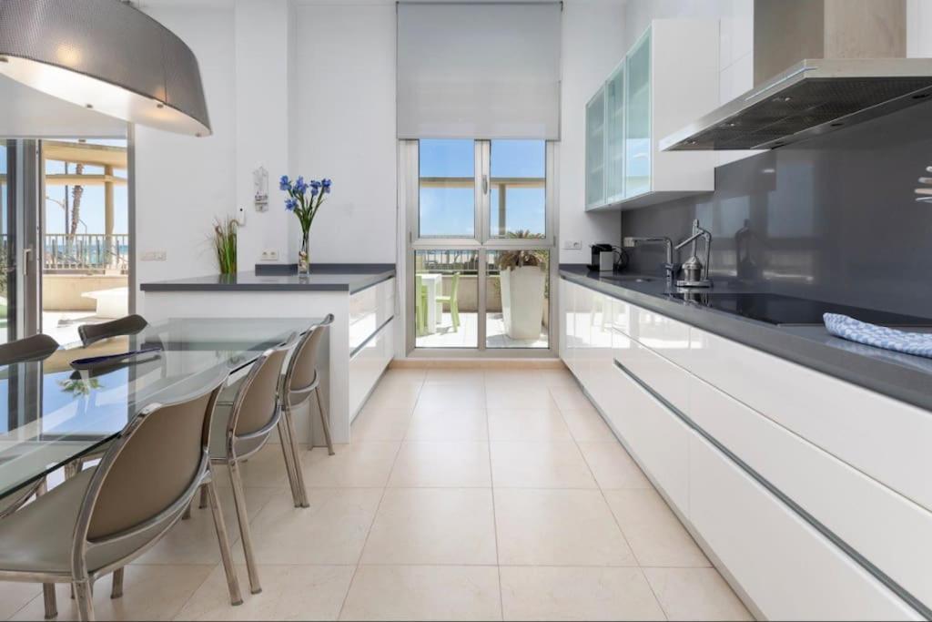 Luxury Sea View With 2 Apartamento *