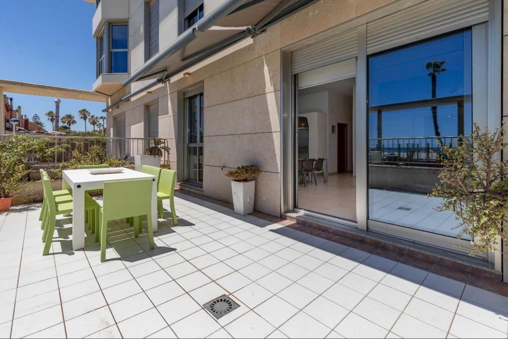 Apartamento Luxury Sea View With 2 *
