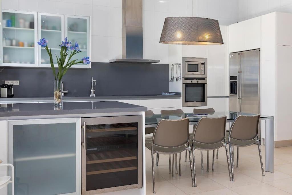 Apartamento Luxury Sea View With 2