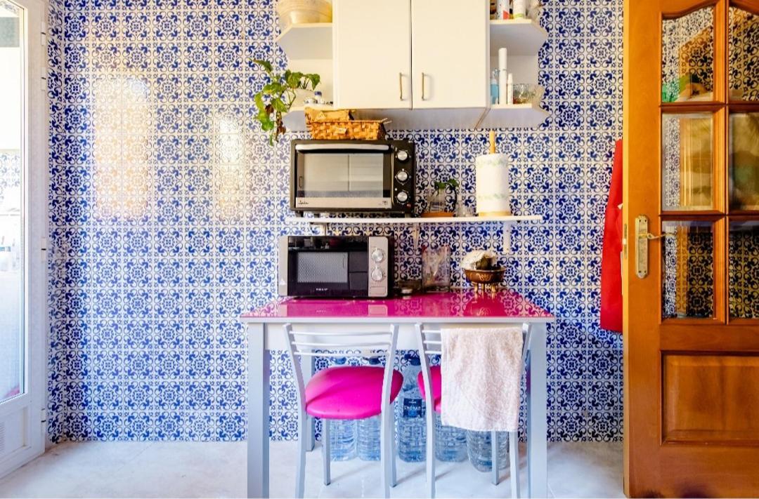 Habitación en casa particular Habitación Triple Con Aire Acondicionado, Cama De Matrimonio Y De Cuerpo Y Medio A Kilómetro Y Pico De La Playa