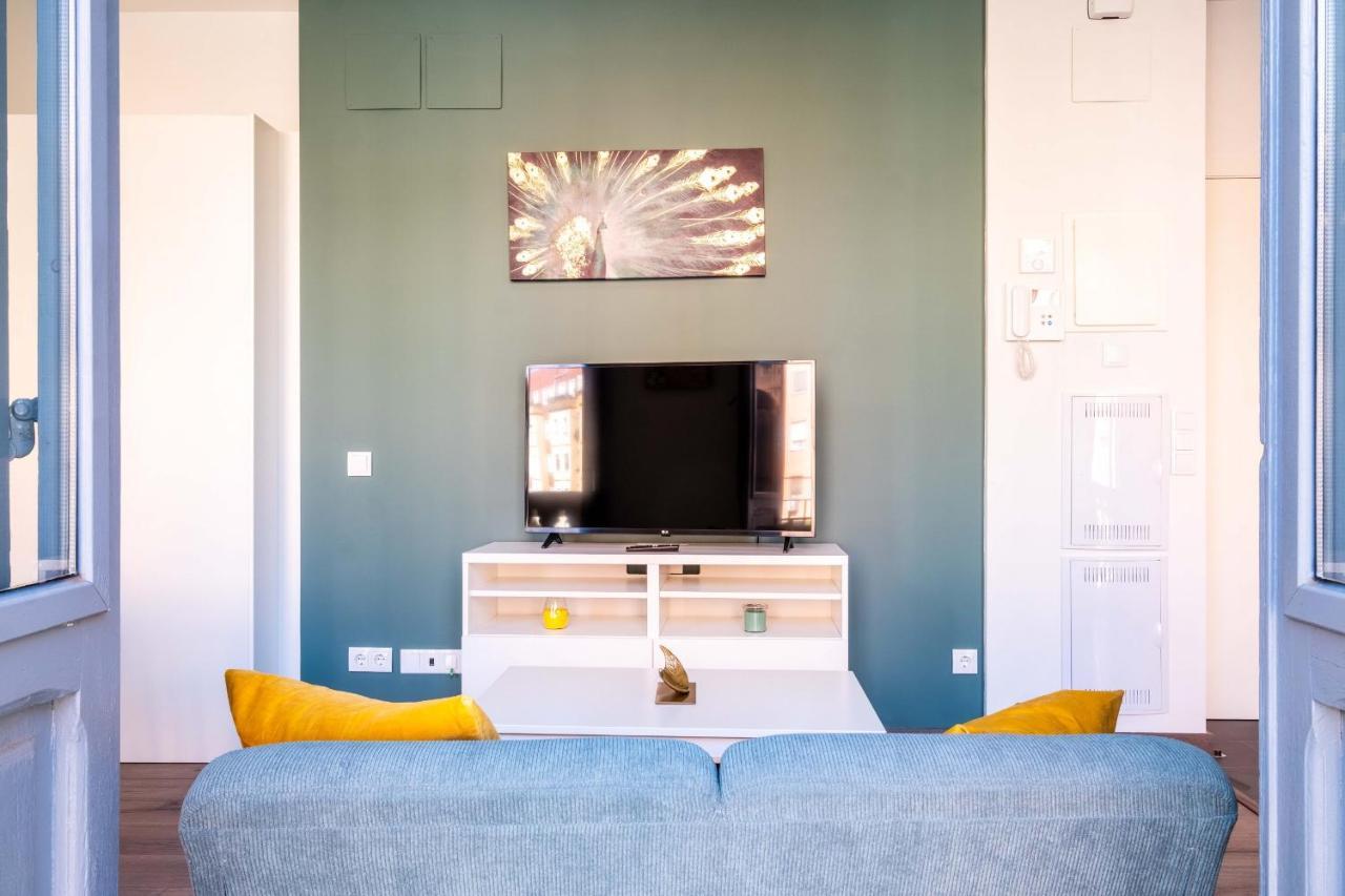 Beautifully Designed With Lots Of Natural Light * Valencia