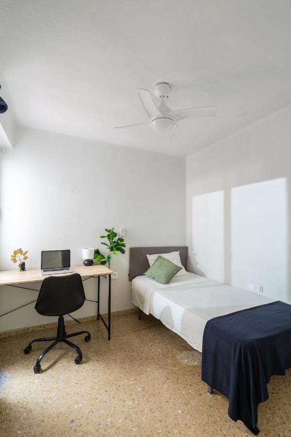 Apartamento Con Ubicacion Ideal: Playa Y Centro Apartamento *