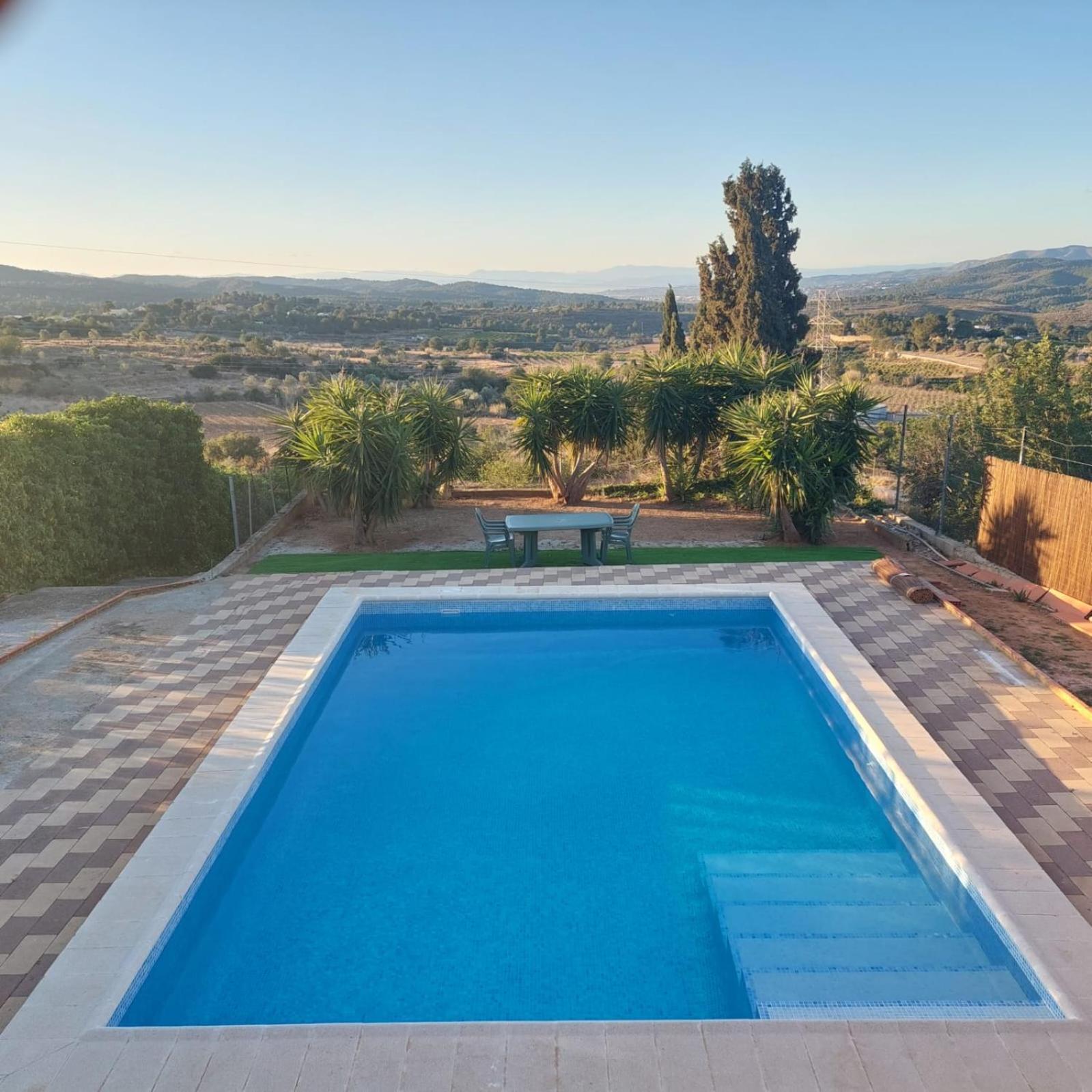 Beautiful With Huge Private Pool And Vineyard View Villa