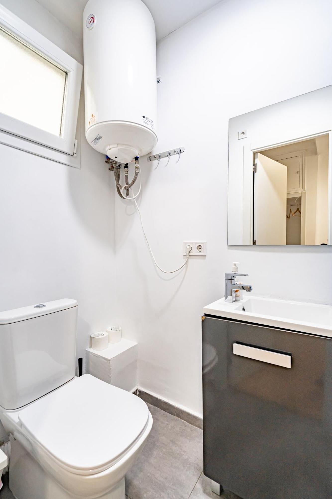 Versus Guest house *