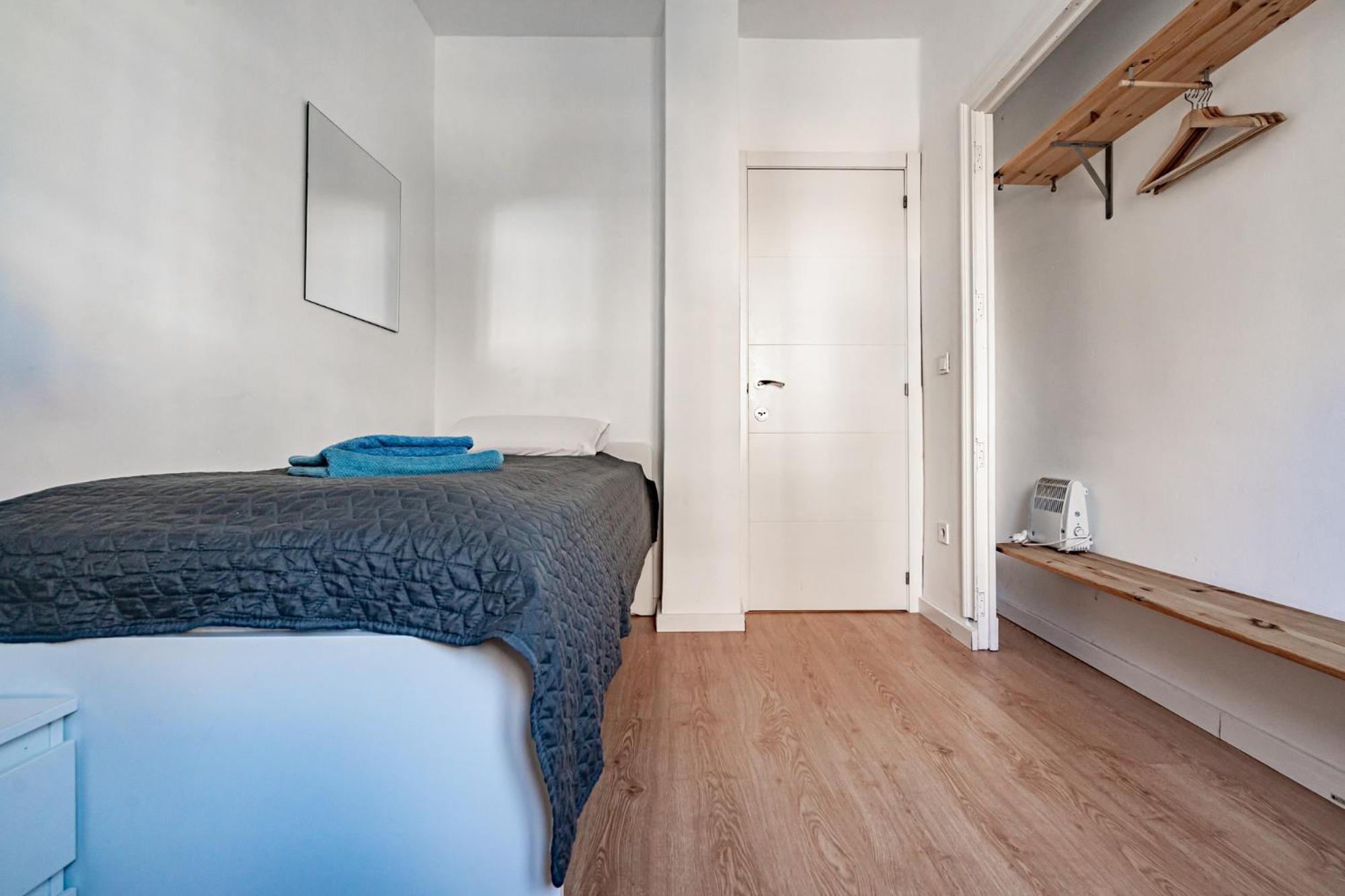 Guest house Versus