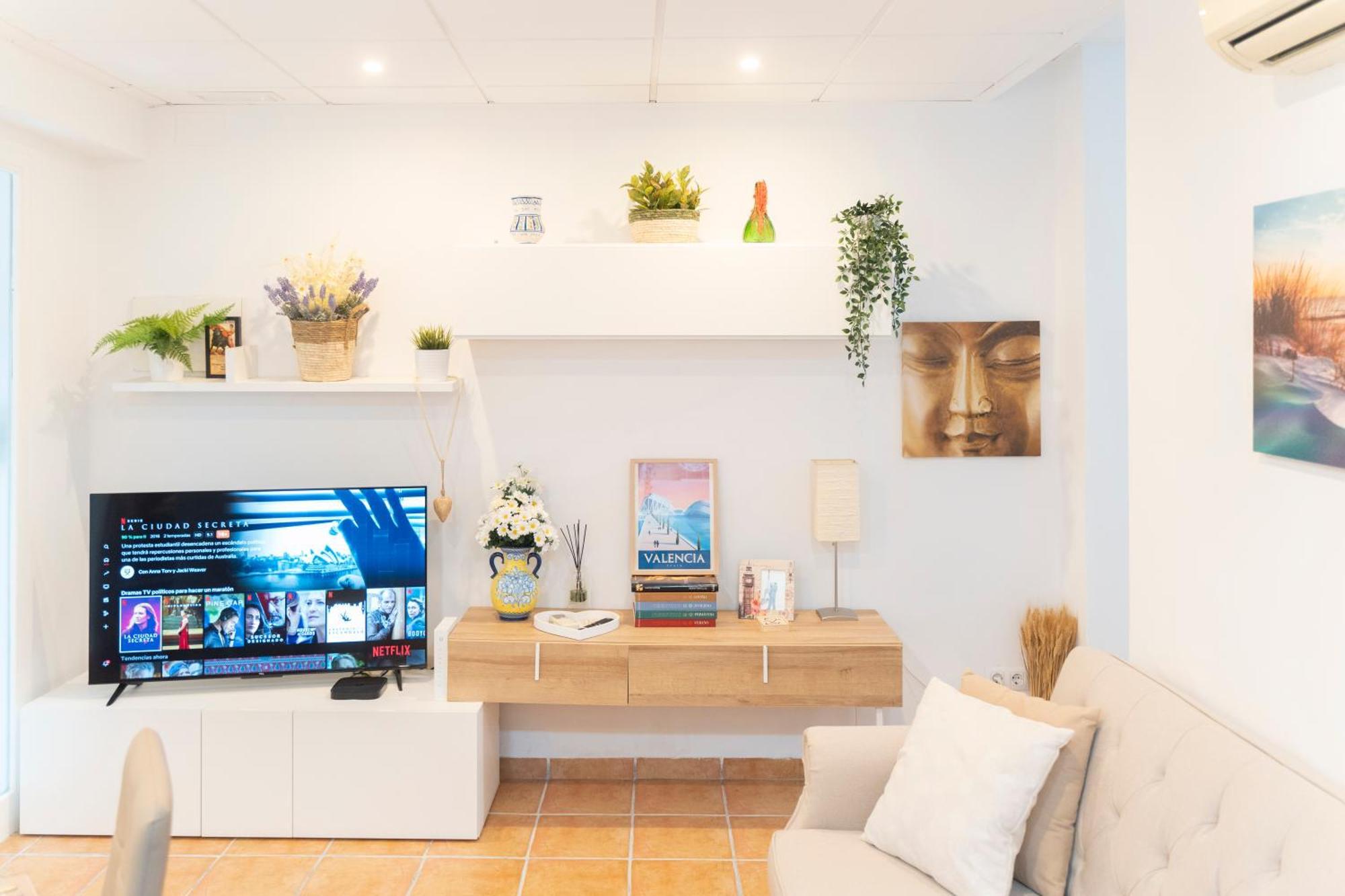 Lovely Near & Science Apartment