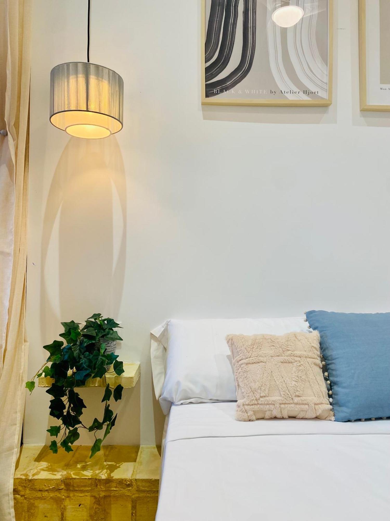 Apartamento En Cabanyal A: Encanto Y Diseno Junto A La Playa Valencia