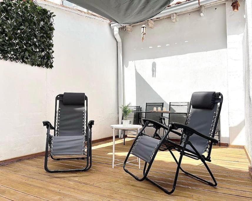 Con Terraza Cerca De La Estacion Del Nord Apartamento