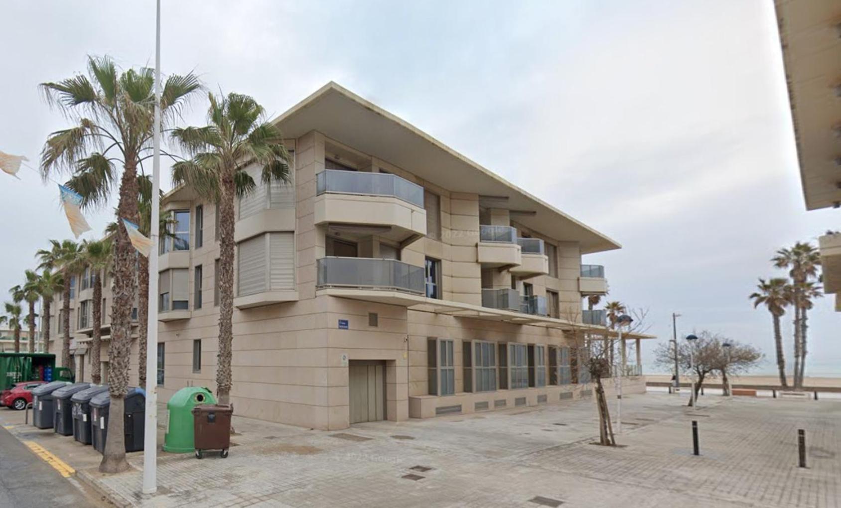 Beachfront Living Patacona *
