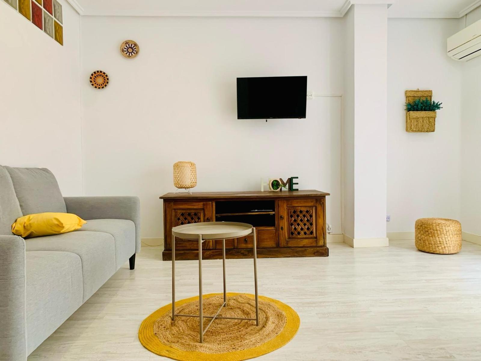 Apartamento Piso Centrico Con Bonita Terraza *