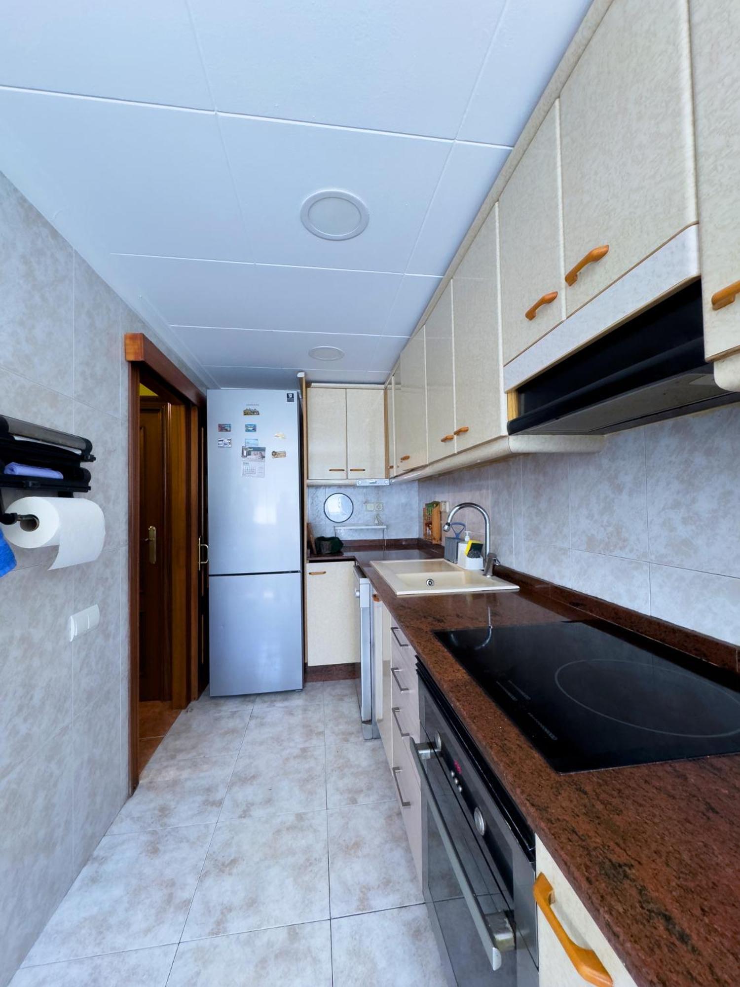 Avenida Del Puerto Private Homestay Valencia
