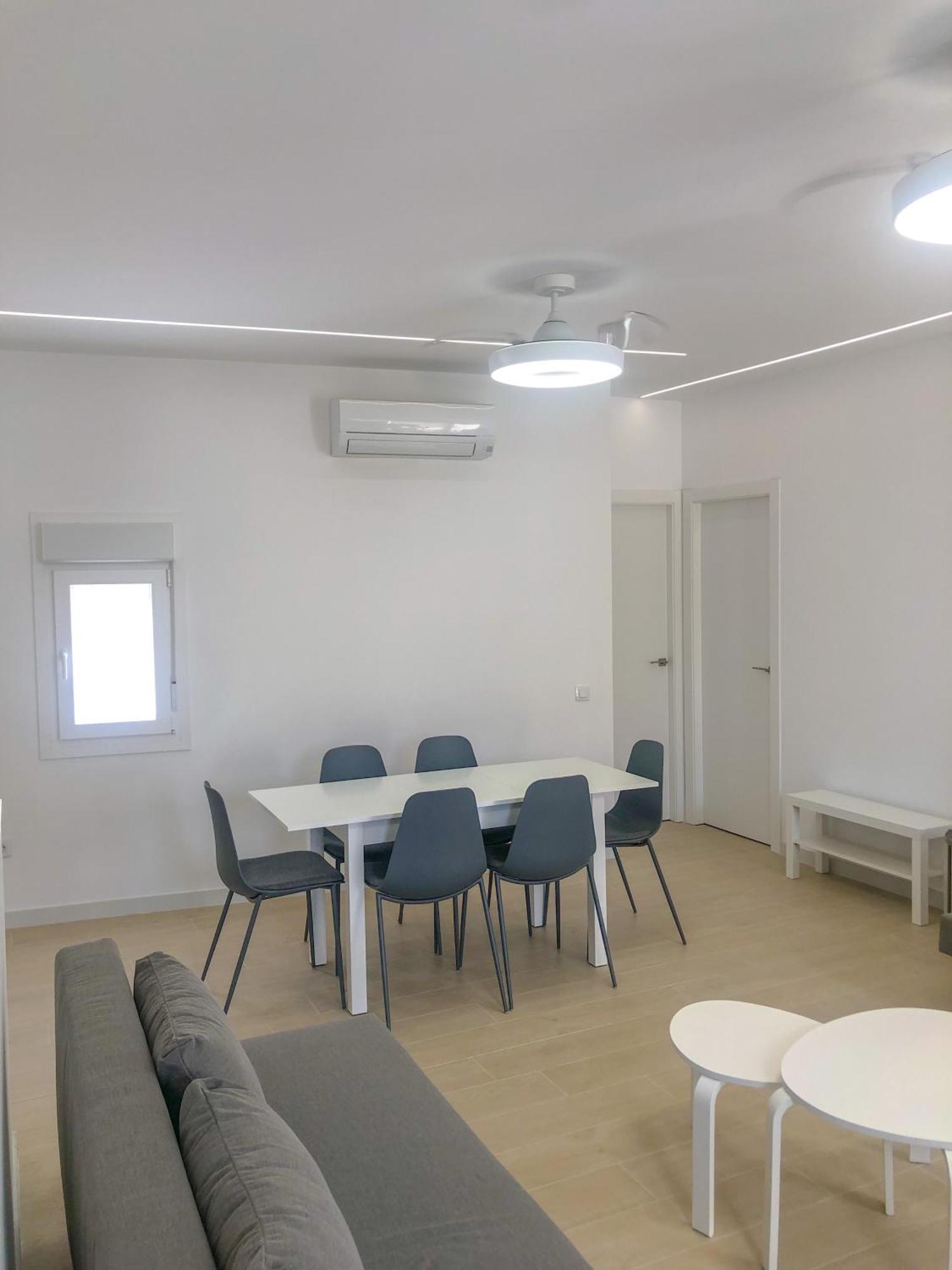 Casual Apartment *