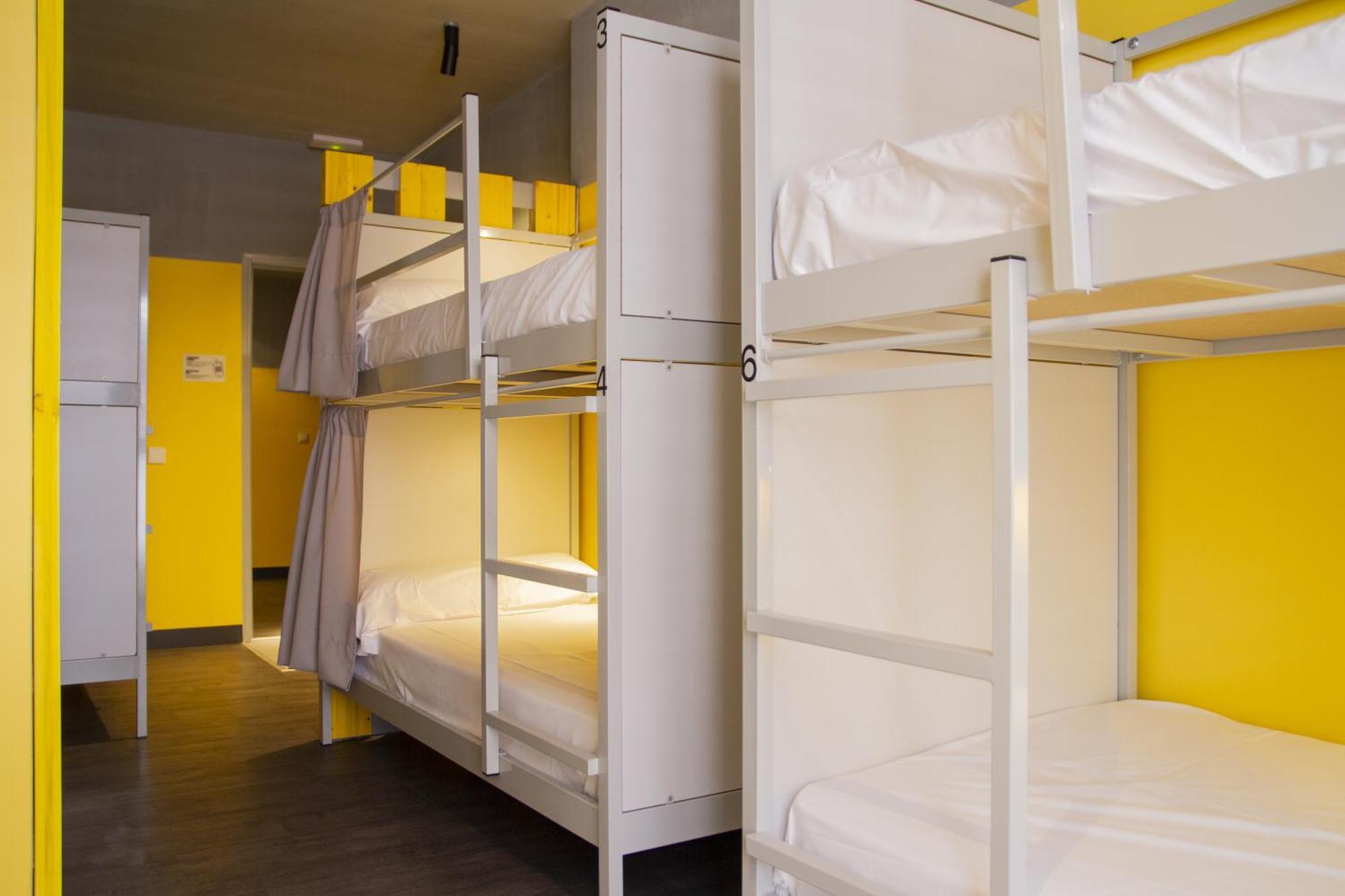 Center Youth Hostal