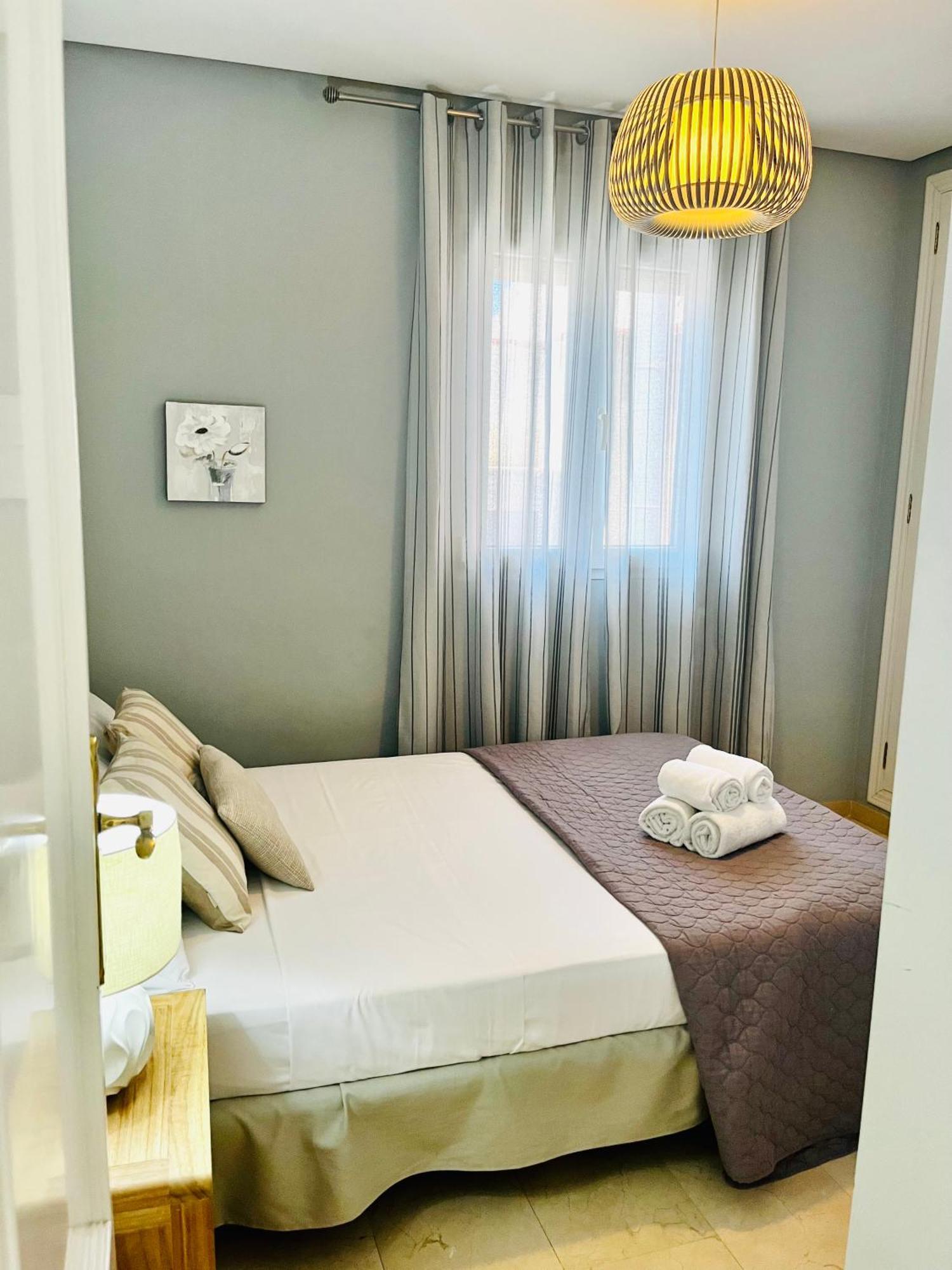Apartamento Travel Habitat ático Calle Comedias
