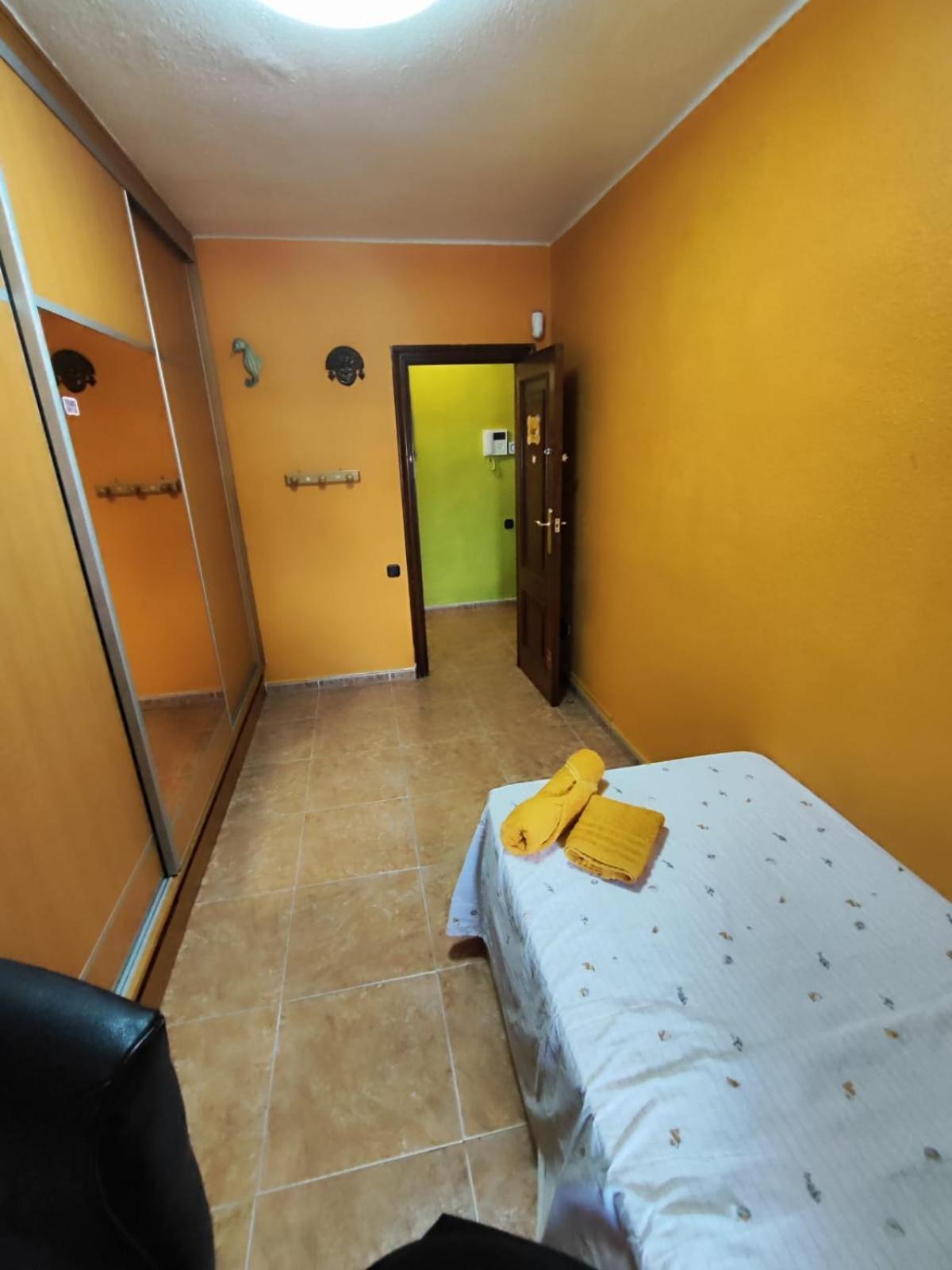 Avenida Del Puerto Private Homestay
