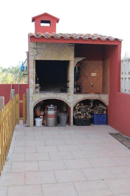 La Casa Del Olivo En Montserrat - Сasa de vacaciones *
