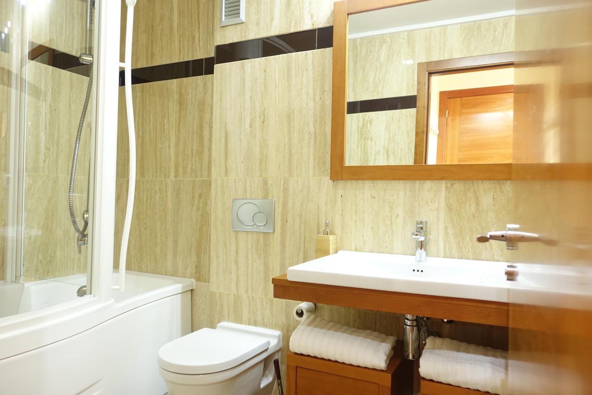 Rooms-shared Flat