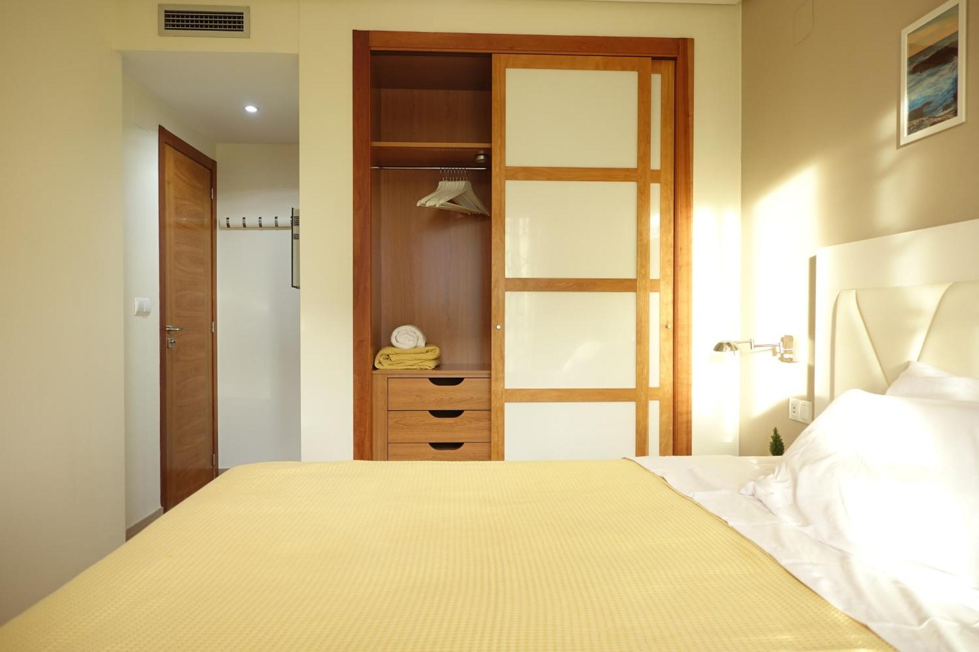 Rooms-shared Flat Habitación en casa particular *