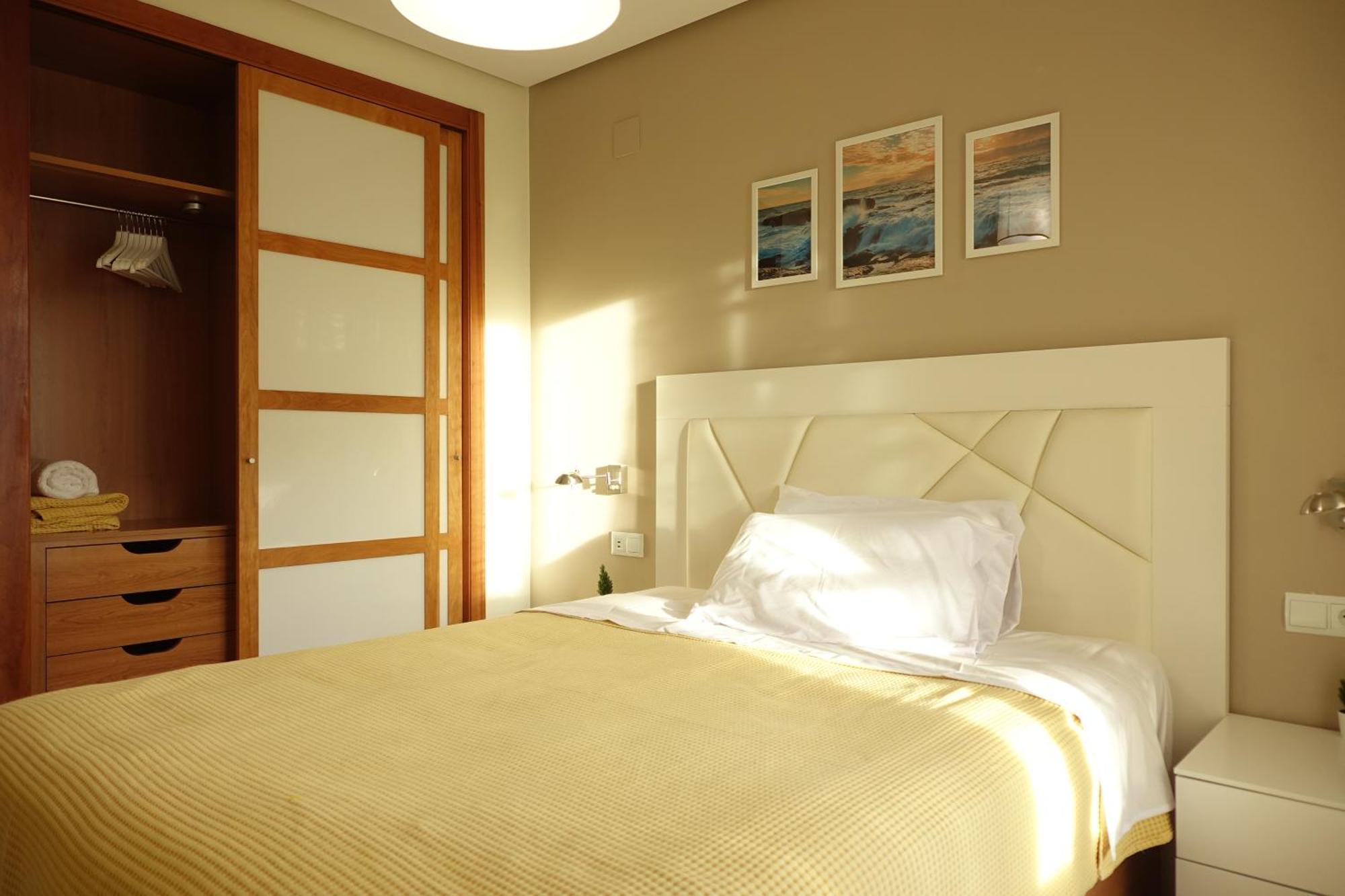Rooms-shared Flat * Valencia