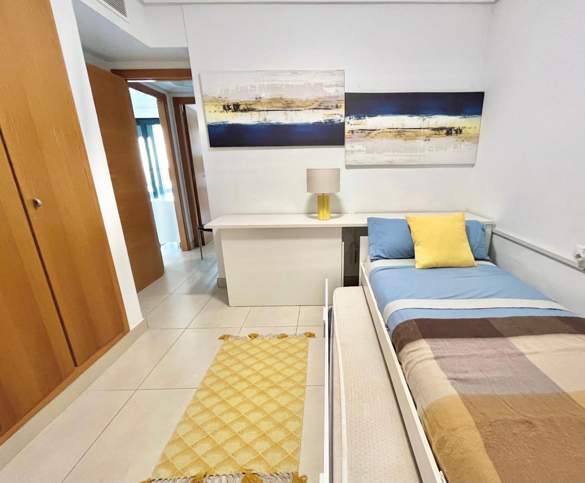 Beachfront 22 *