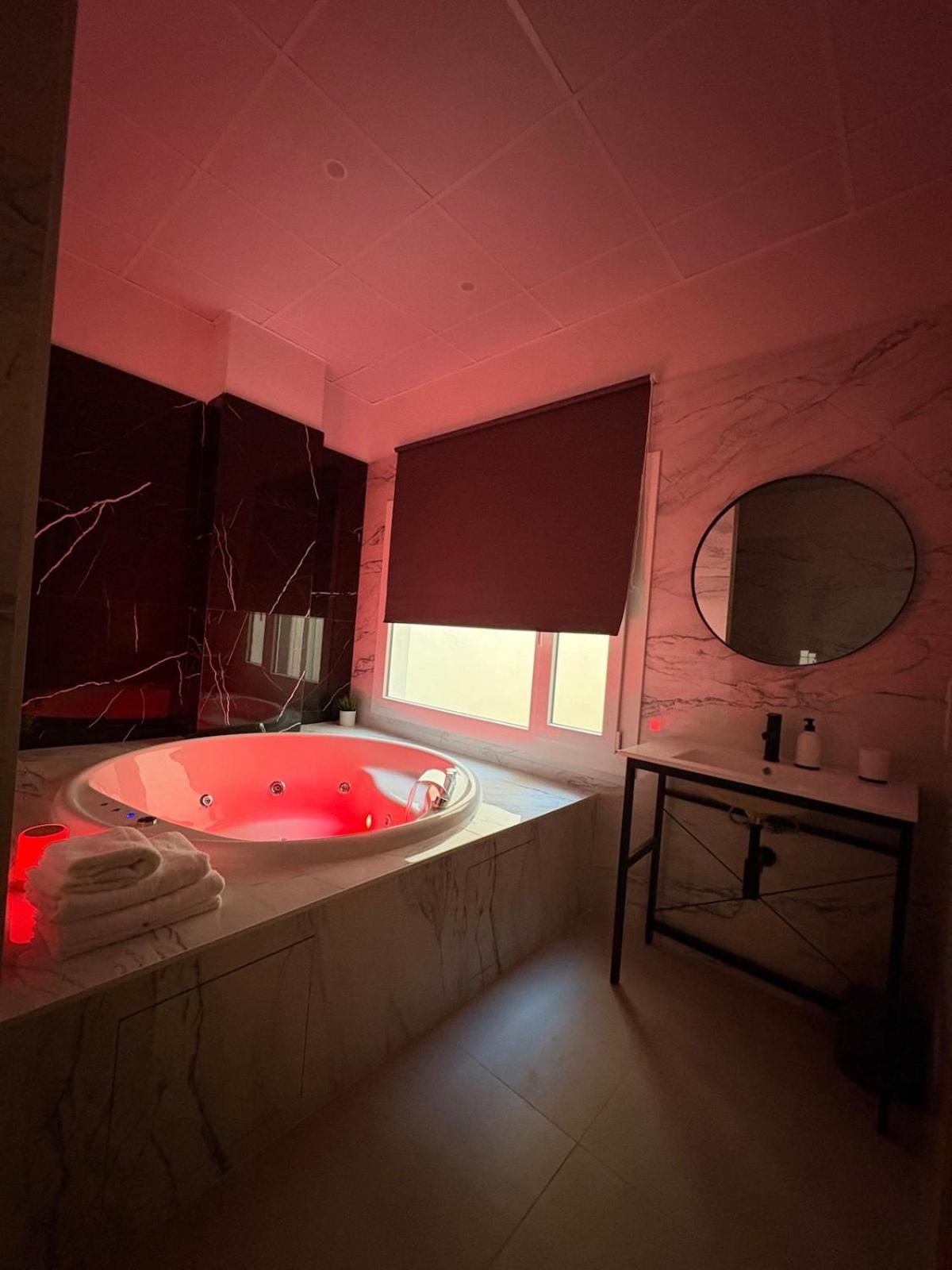 Centric Loft Near Arts & Science