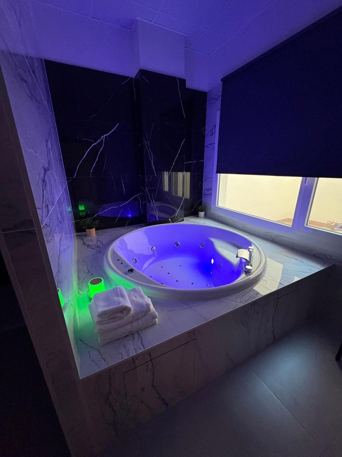 Centric Loft Near Arts & Science Apartamento