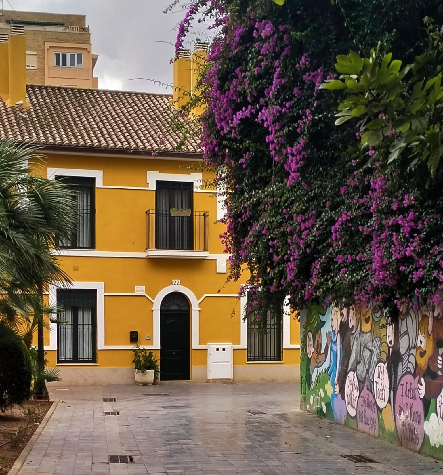 Yard Patraix By Concept Flats Pensión