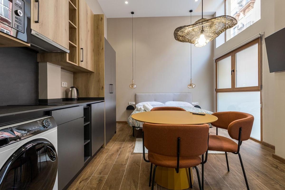 Premium By The Turia River 3