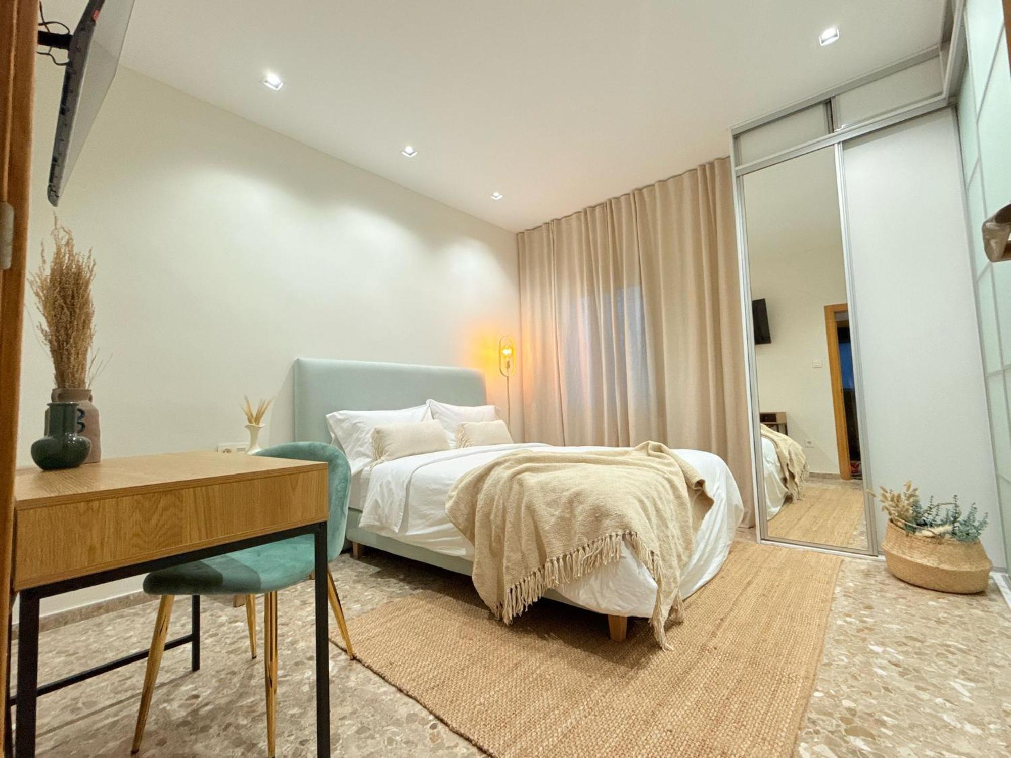 Habitación en casa particular Valencia, Netflix, 4 Mins Walk To The Valencia