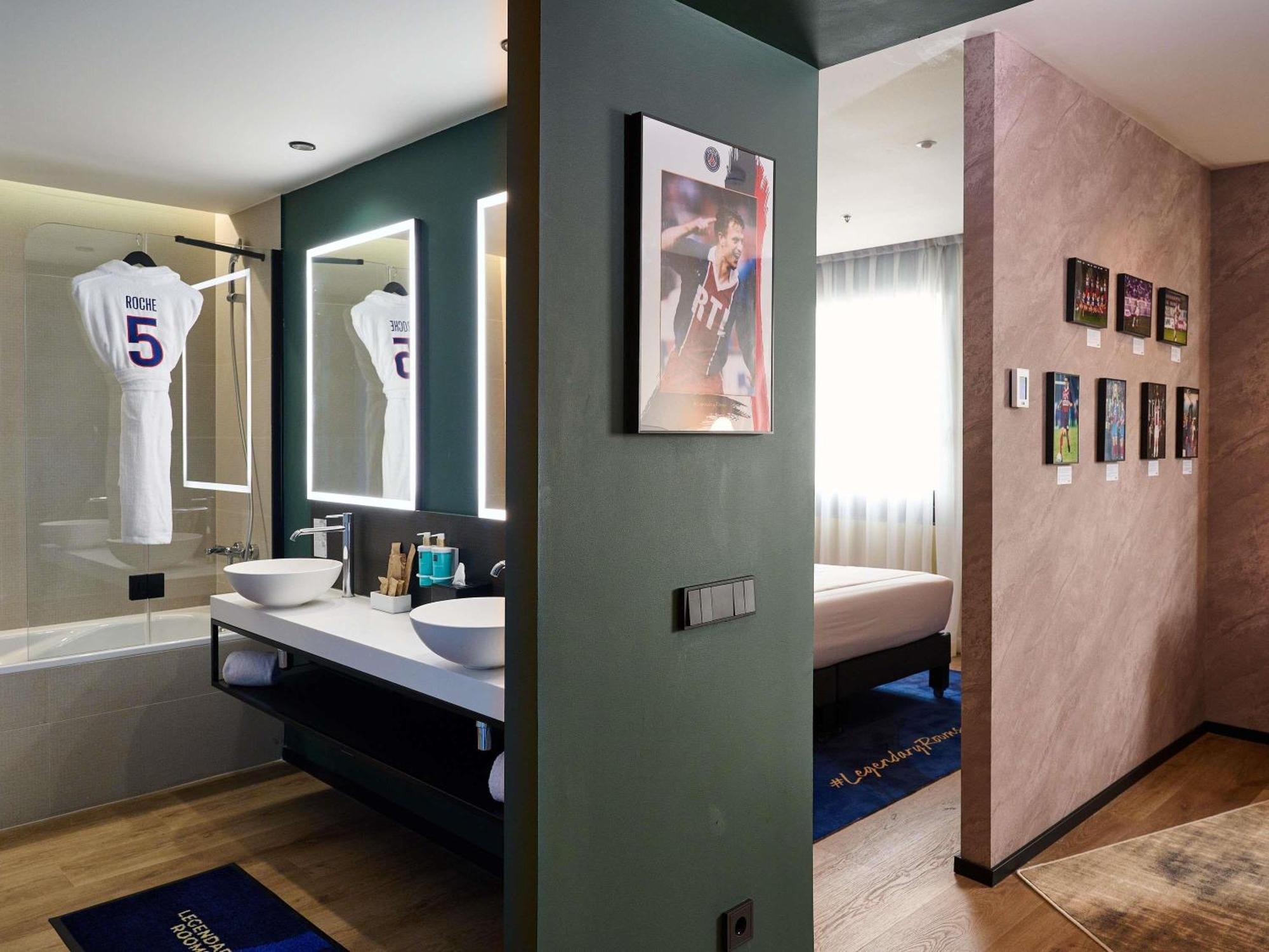 Expo Hotel 4*