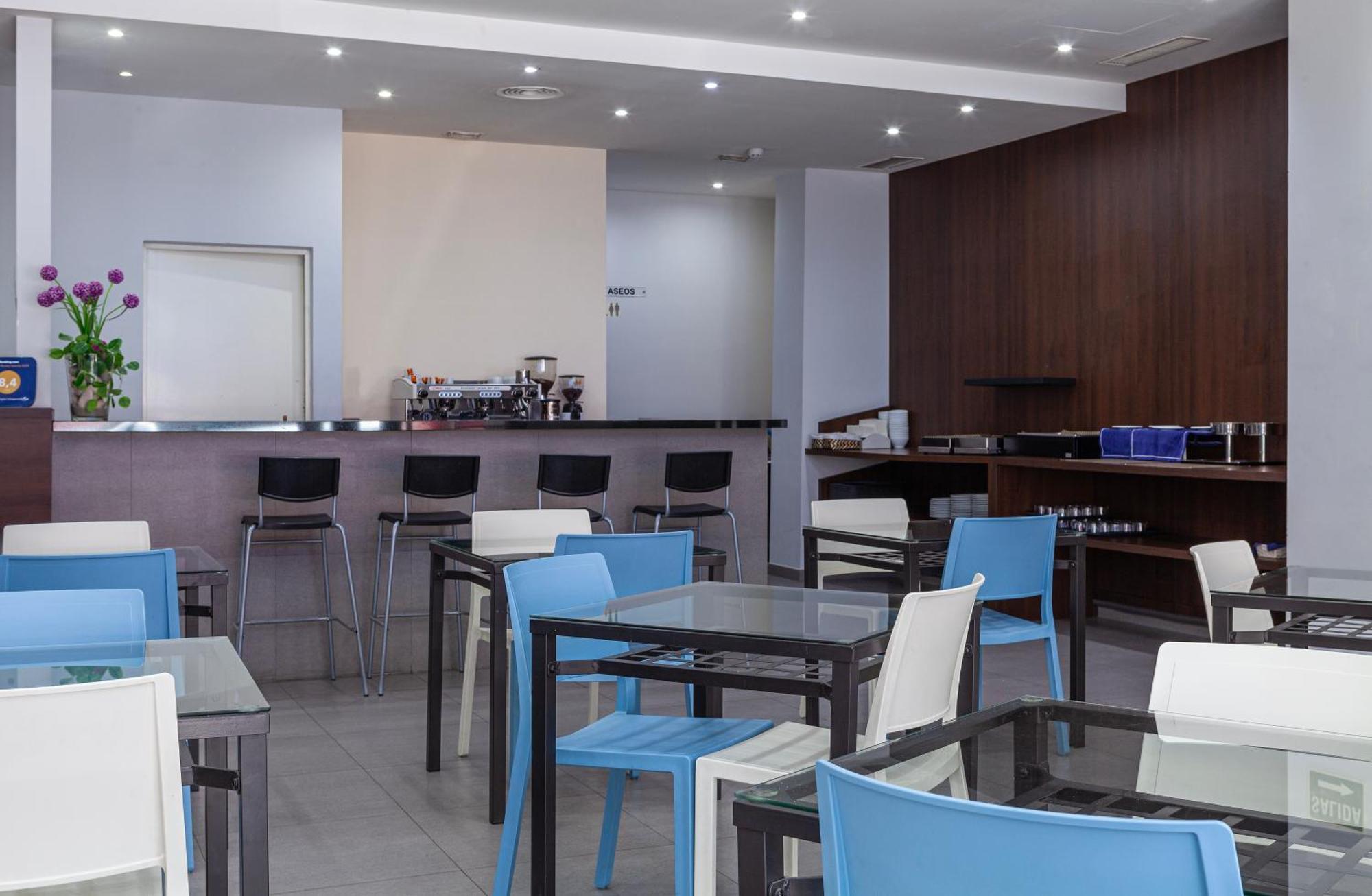 Hotel Olympia Universidades 3*