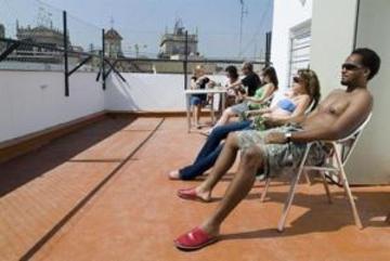 Center Youth Hostal *