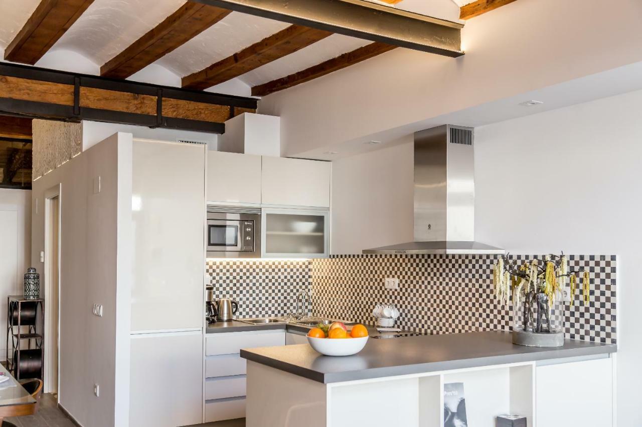Florit Flats - Center Luxurious 1br 1ba Terrace Wi-fi Ac Apartment *