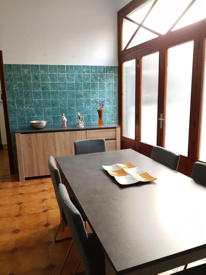 Casual House *