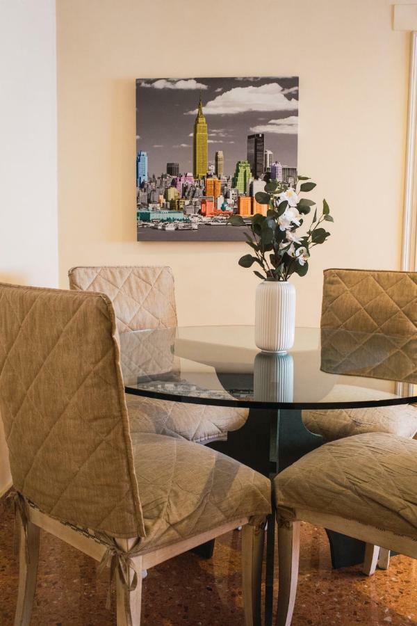 Apartamento Noche En Artes Valencia