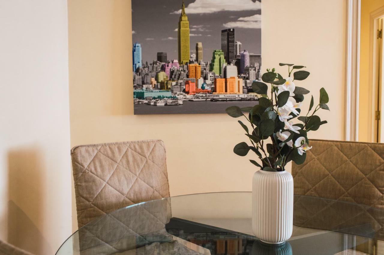 Apartamento Noche En Artes Valencia